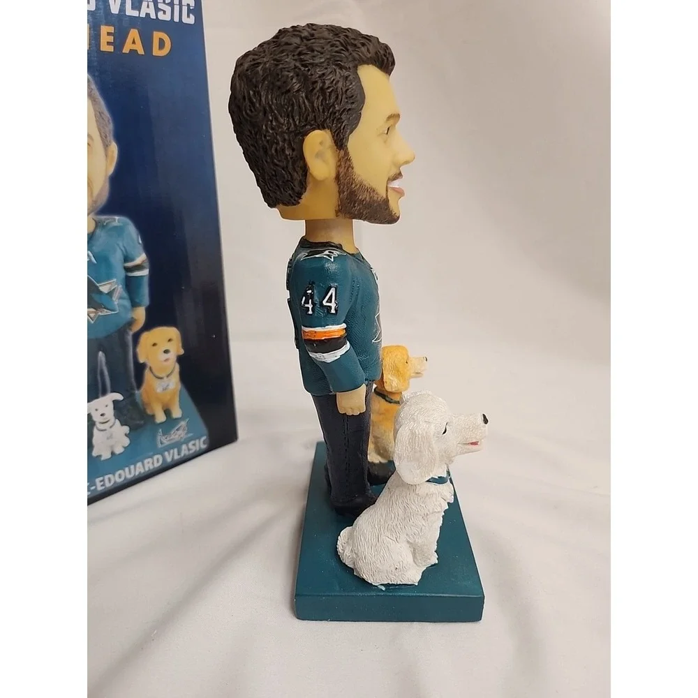 Marc Edouard Vlasic‎ Ice Hockey Dogs #44 Defense Man Bobblehead San Jose Sharks